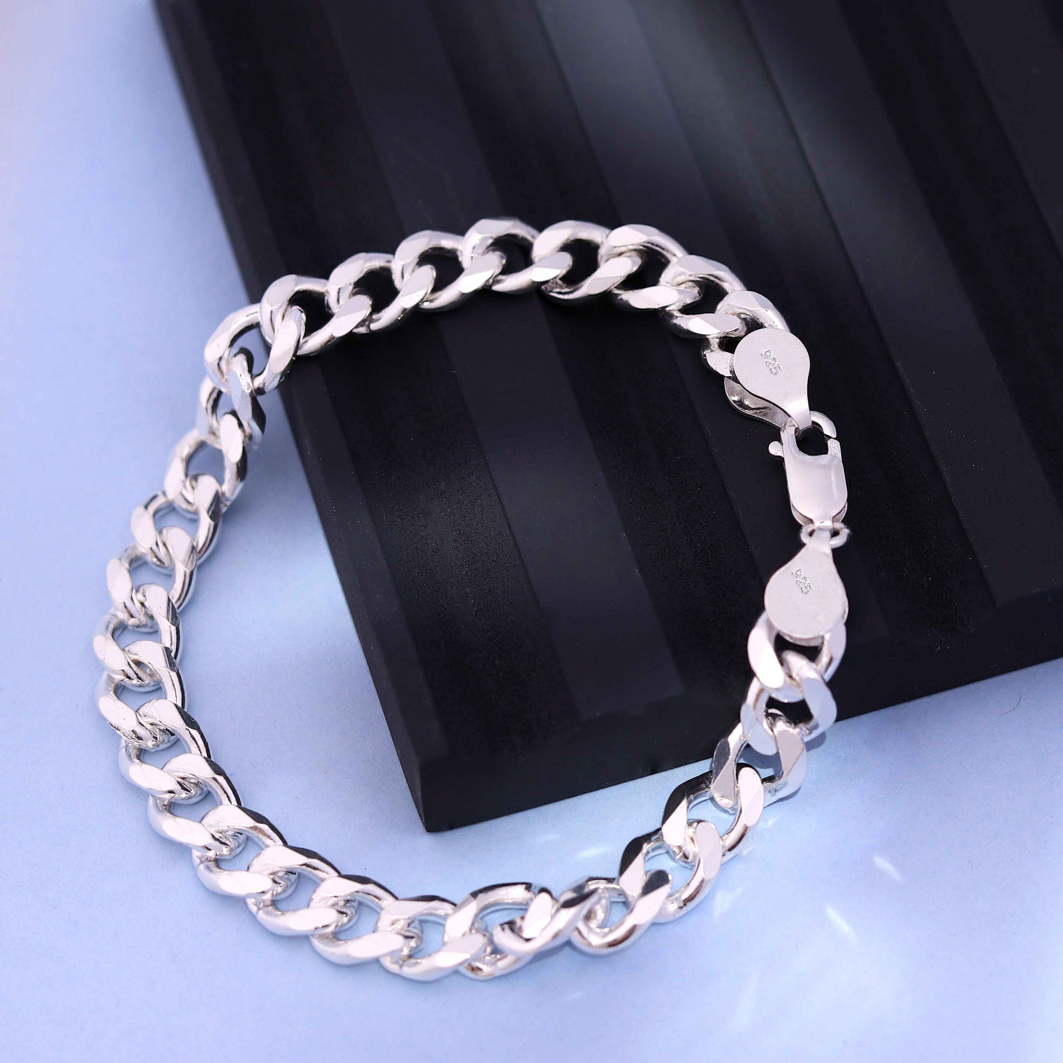 Arnold Bracelet – Saatvik Silver