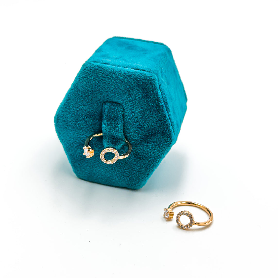 Circle of hope toe ring