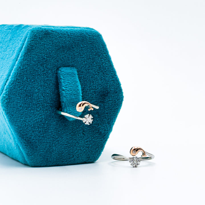 Dolphin toe ring