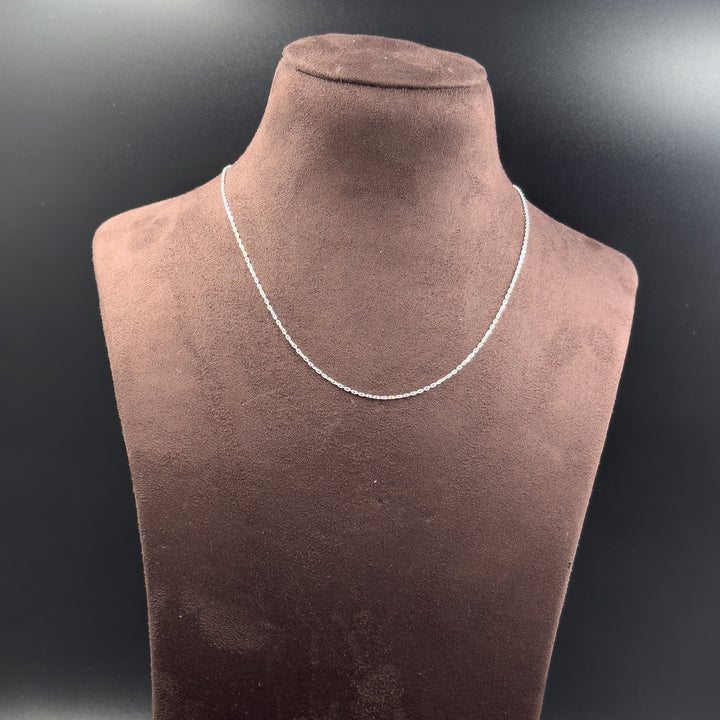 Quite Luxury Chain