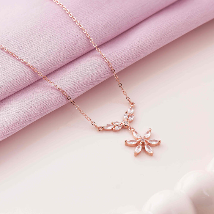 Blooming Flower Rose Gold Pendant Chain