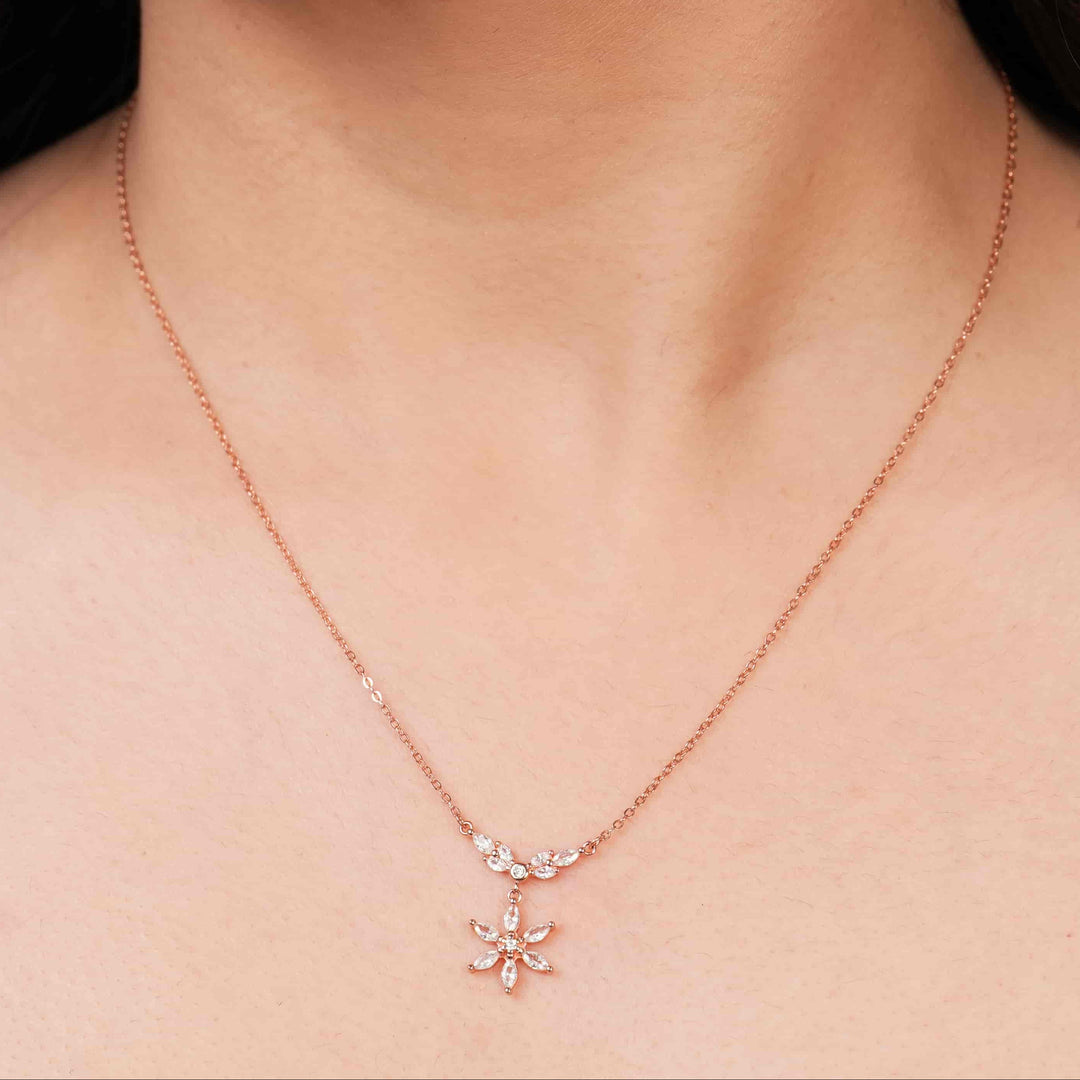 Blooming Flower Rose Gold Pendant Chain