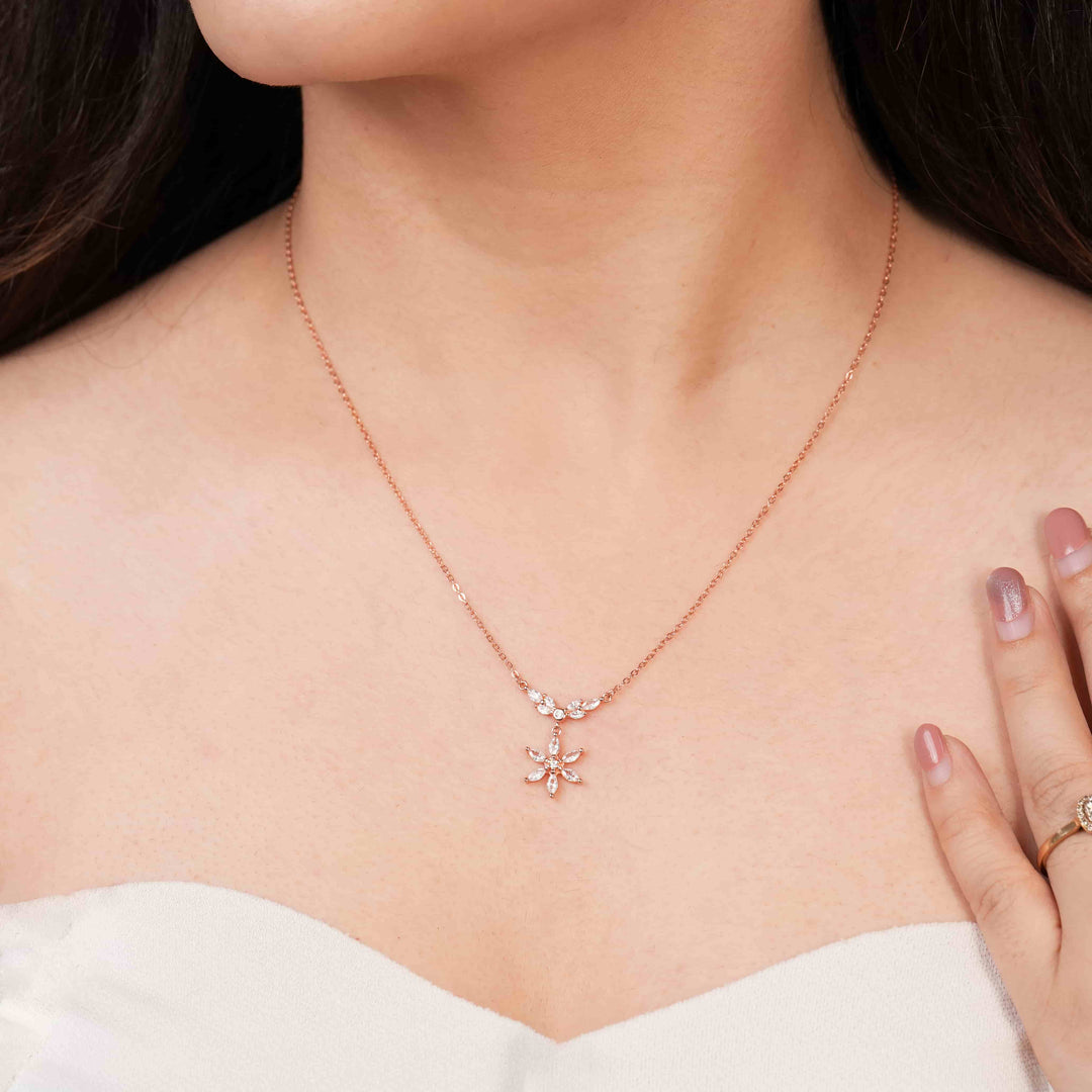 Blooming Flower Rose Gold Pendant Chain