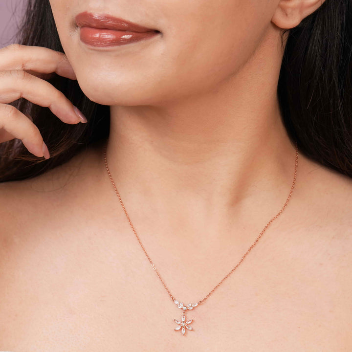 Blooming Flower Rose Gold Pendant Chain