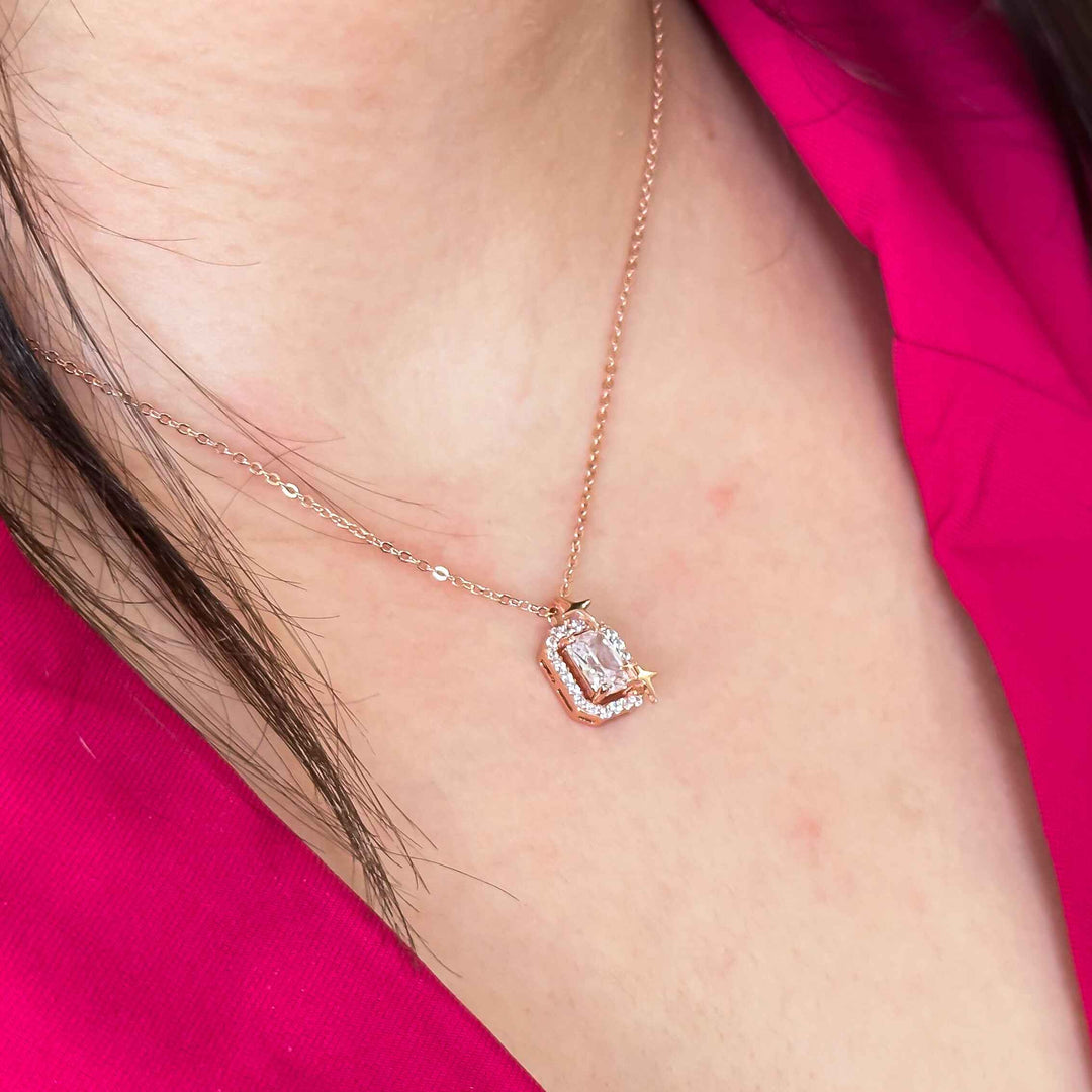 Queen of Hearts Pendant Chain