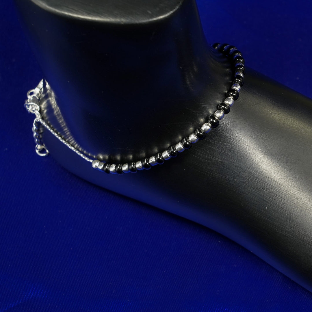 Black nazariya anklet